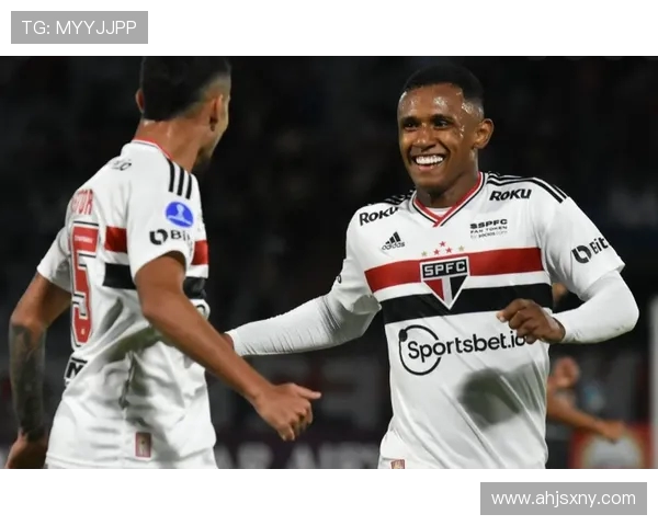 巴竟技与帕梅拉斯激战正酣谁能在这场对决中笑到最后